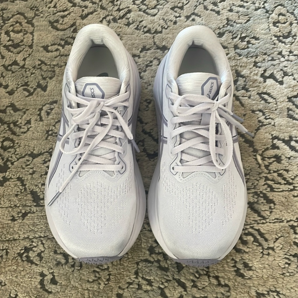 Women’s asics gel kayano